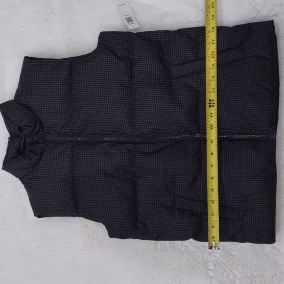 OLD NAVY VEST. - Picture 8 of 13